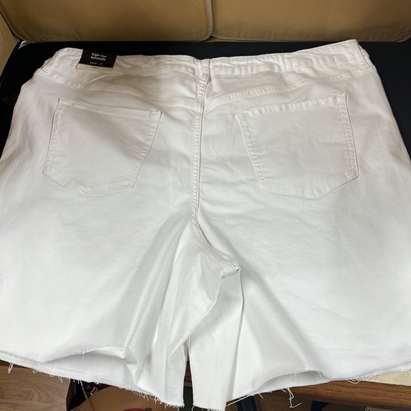 Bermuda high rise white jeans shorts - Picture 4 of 10